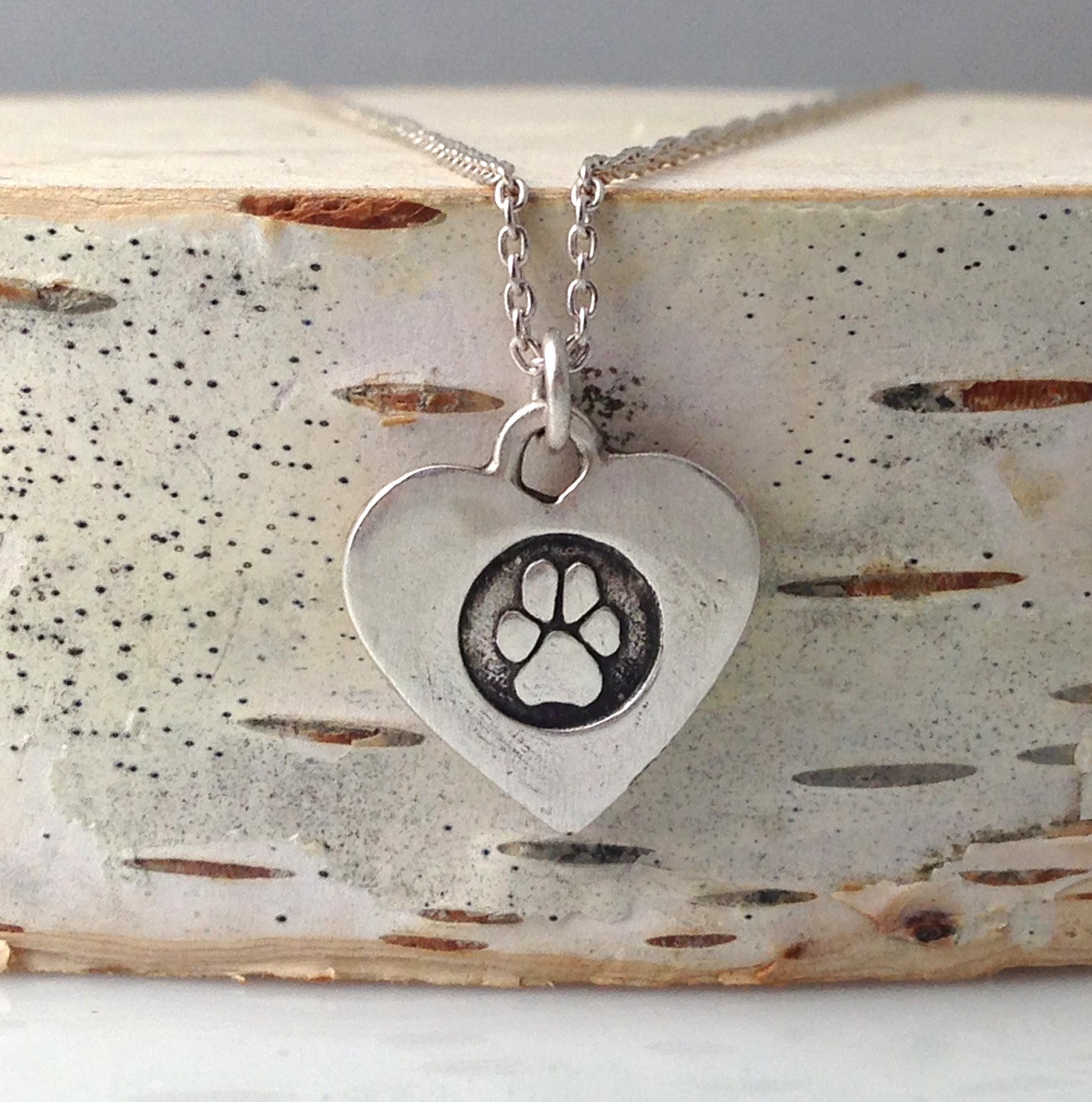 Amazon.com: INBLUE Personalized Picture Projection Necklace Sterling Silver  Paw Print Charm, Pet Image Inside Remembrance Gift Custom Cat Dog Bunny  Memorial Gifts for Women Female Friend New Dog Owners : Clothing, Shoes